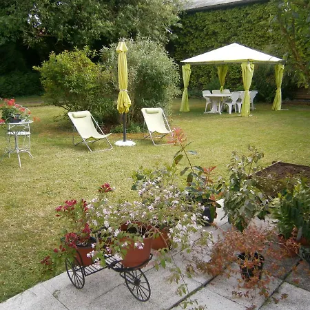 Aux Sources De L'ancre Bed & Breakfast *